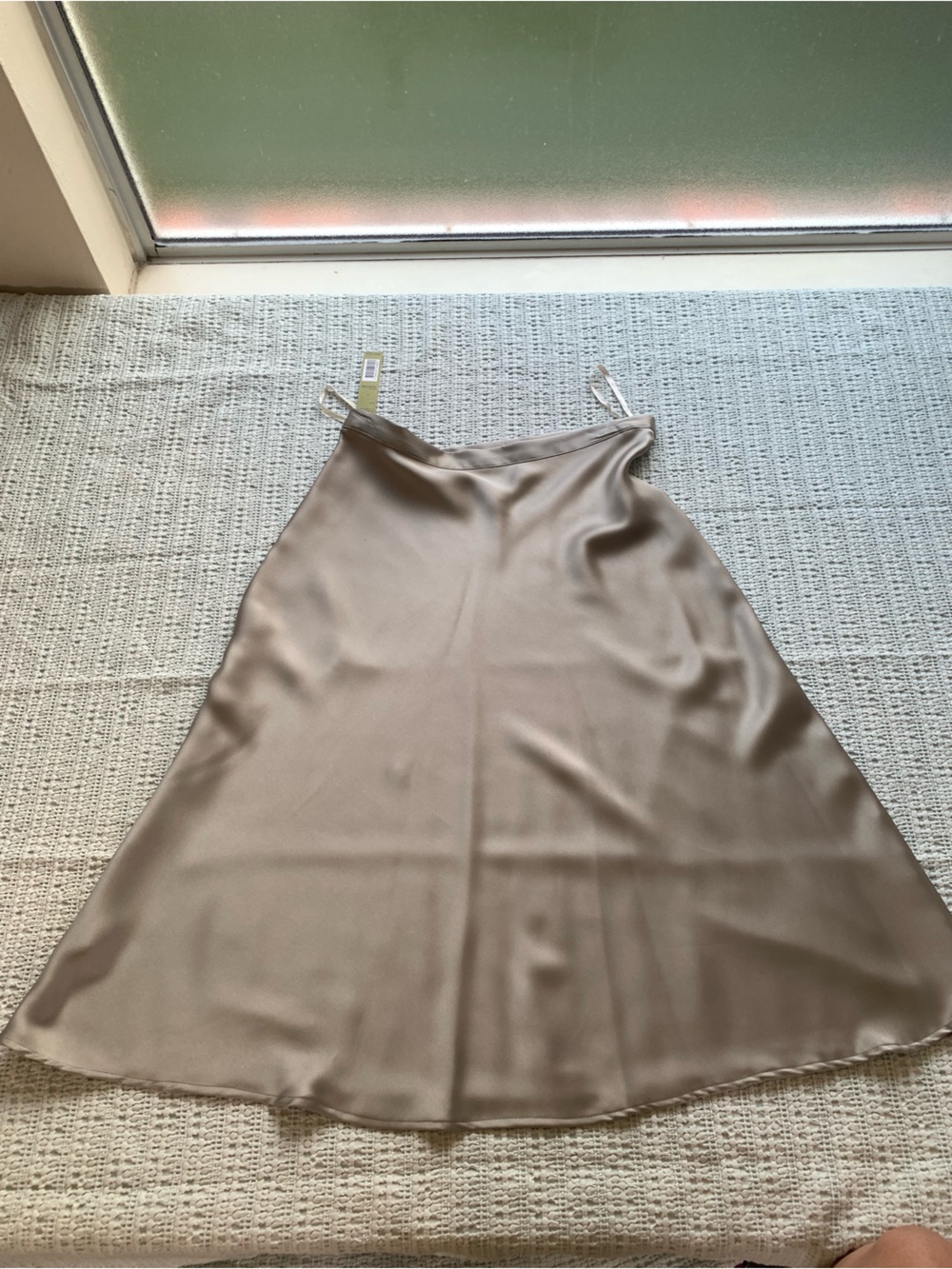 Gianni Bini Taupe/Siver Satin A-Line Skirt size 8 - new